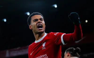 Iraola šokira i Slota?