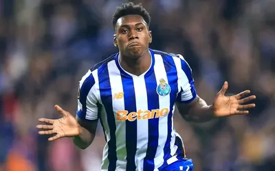 Dragao čeka na povratak svog heroja!