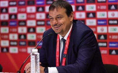 Ataman ponovo dželat ili ništa ne zaustavlja niz Crvene zvezde?